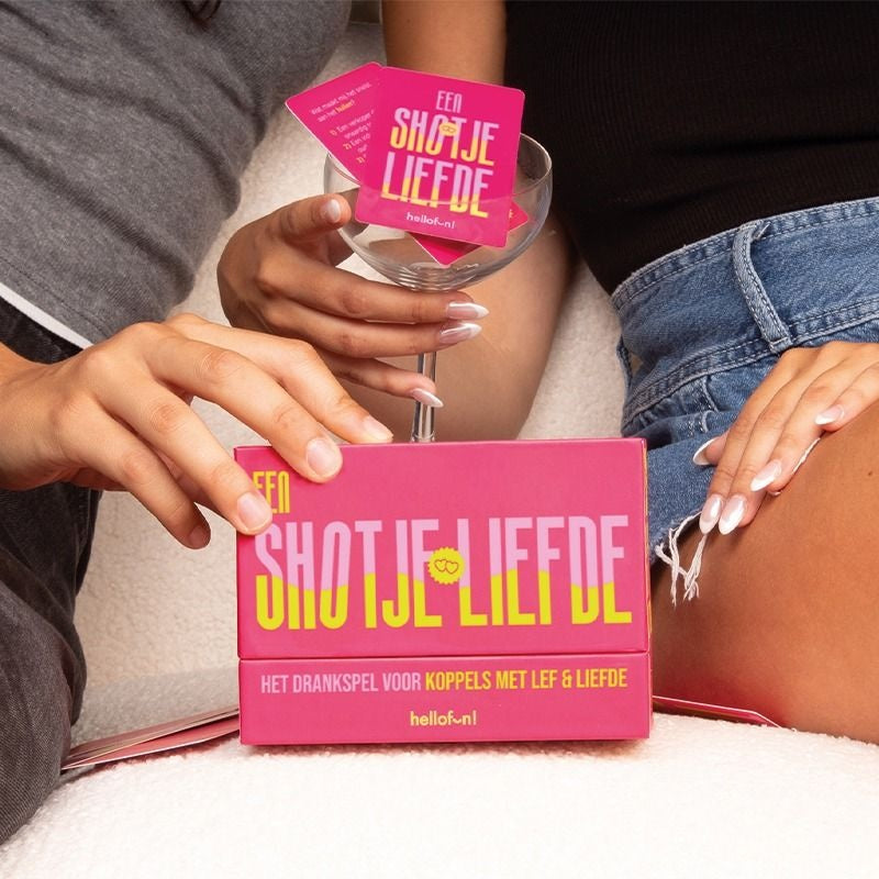 Een shotje liefde drankspel voor koppels - detailfoto 2