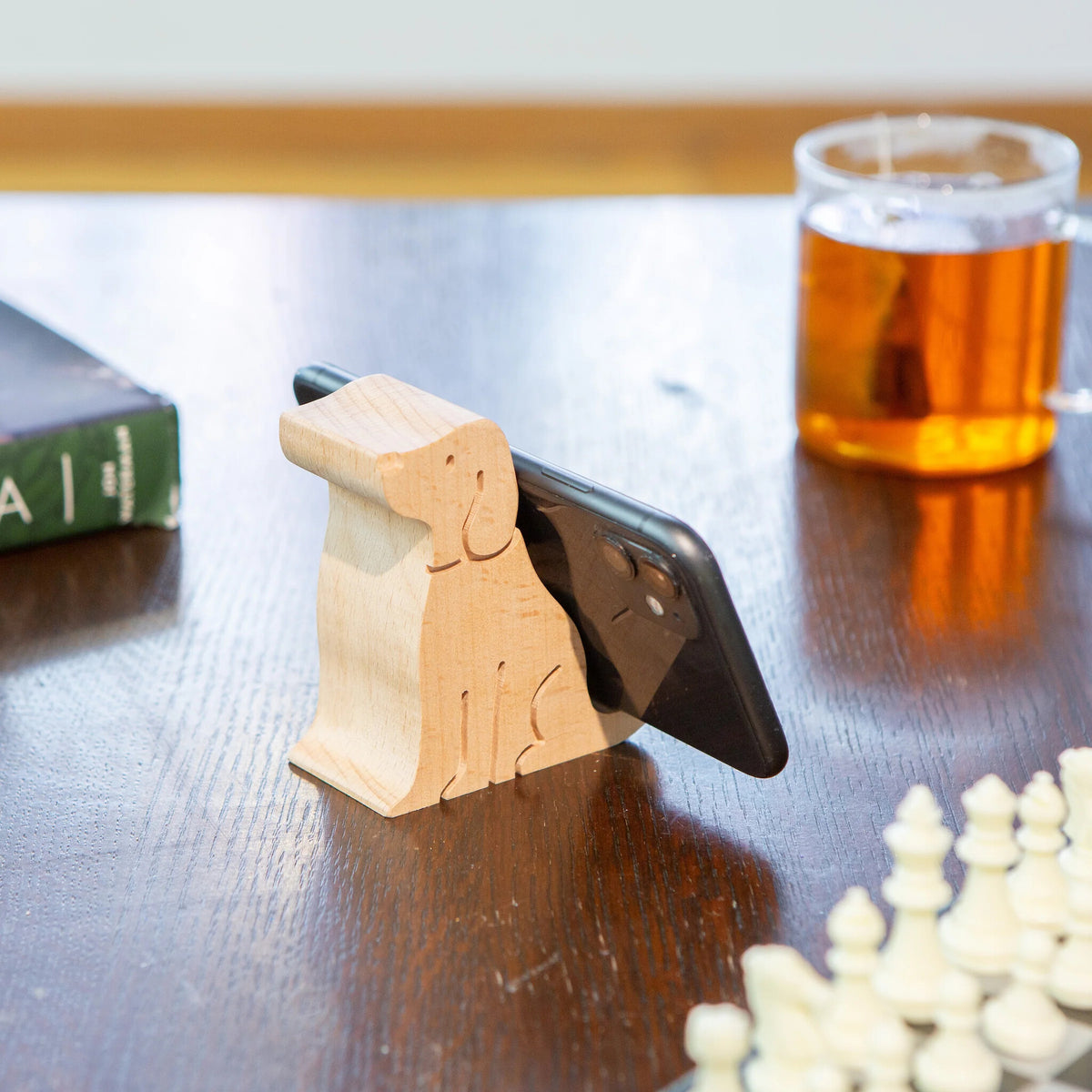Telefoonhouder bureau hond hout - detailfoto 2