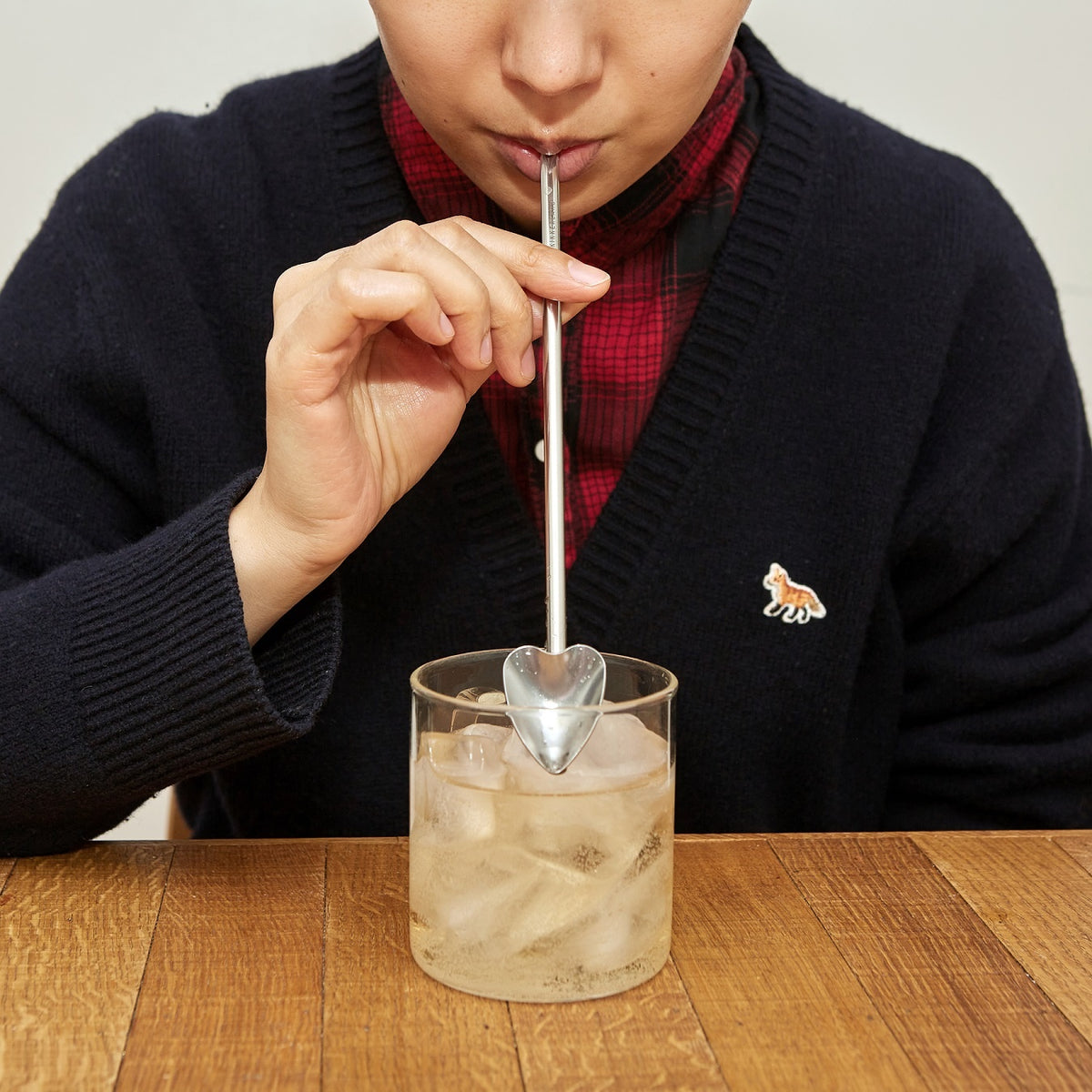 Hart cocktaillepel met rietje - detailfoto 2